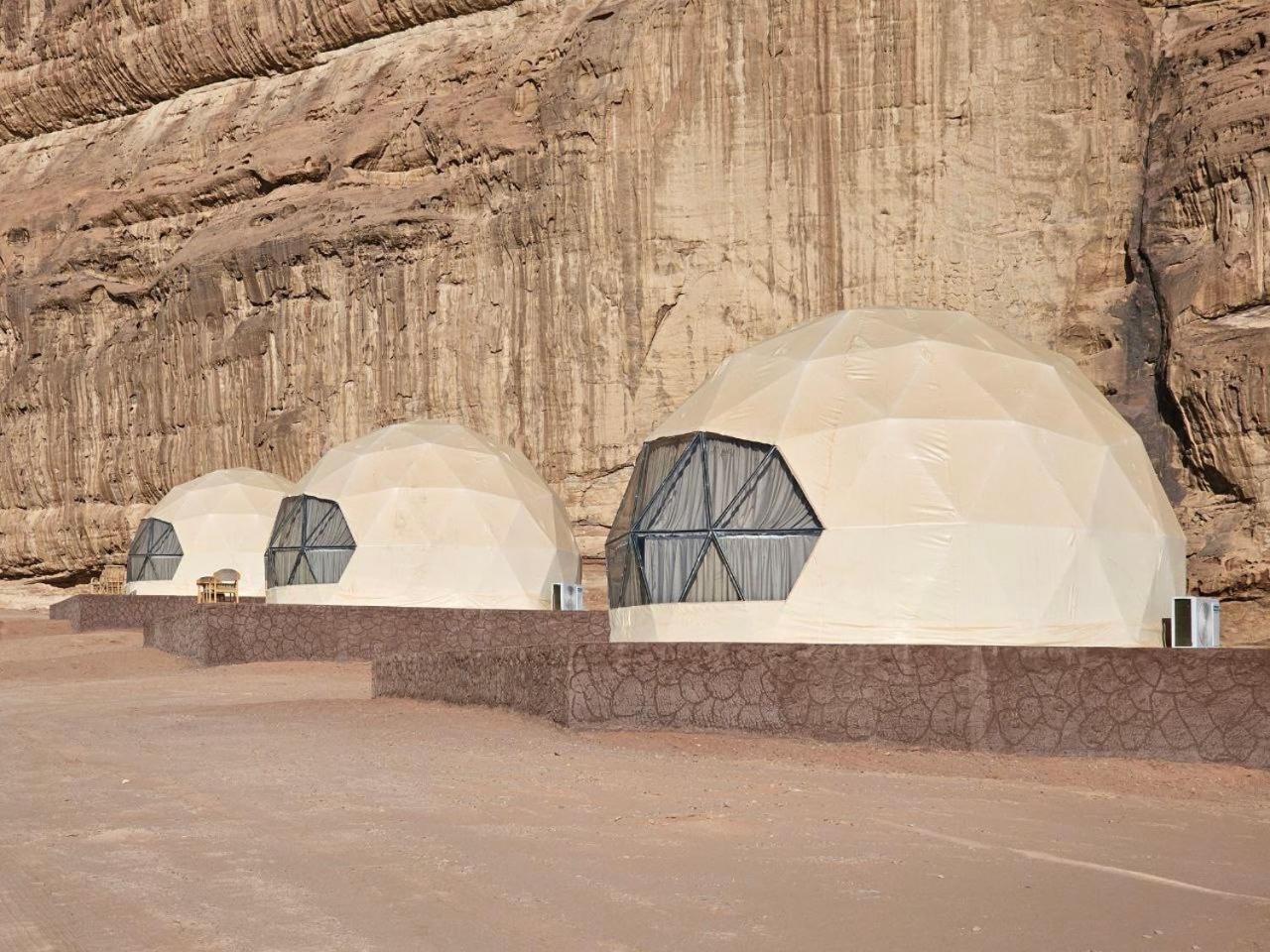 Wadi Rum Oscar Camp מראה חיצוני תמונה